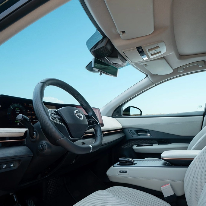 Habitacle spacieux et confortable du Nissan Ariya